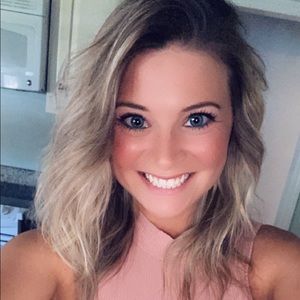 Meet your Posher, Brittany